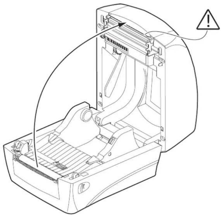 CUSTOM D4 202 - Opening the frontal cover - 2