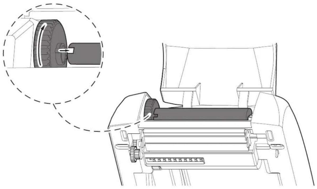 CUSTOM D4 202 - Loading the ribbon roll - 5