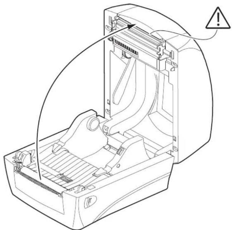 CUSTOM D4 202 - Loading the ribbon label roll - 1