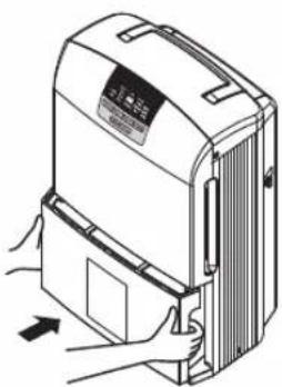 PANASONIC F-YCT17V - ② Reinsert the water tank after wiping it clean - 1