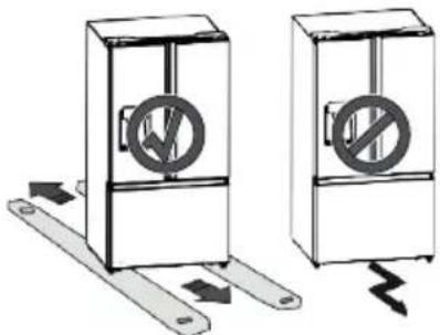 Diagram showing two elevator shafts with no signage, one emitting a lightning bolt and the other emitting a lightning bolt, both with directional arrows indicating motion.