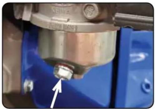 DuroMax XP702HP - Shut fuel valve OFF - 1