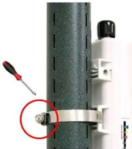 Advantech EKI-6311GN - Pole Mounting - 3