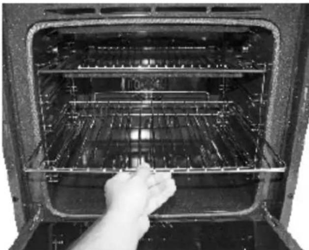 Technika TO610TBX - Positioning the oven trays & shelves - 2