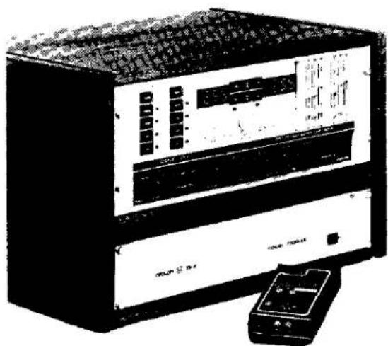 CROWN EQ-2 - DL-2 DISTINCTION SERIES CONTROLLER/PREAMPLIFIER - 1
