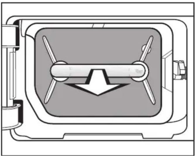 MIELE TWV780WPS - Removing the plinth filter - 2
