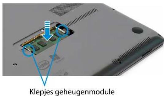 SAMSUNG NP700Z3CH - Het geheugen uitbreiden (optioneel) - 3