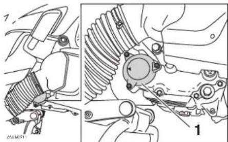 YAMAHA XCITY125 - PERIODIEK ONDERHOUD EN AFSTELLINGEN - 4