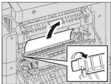 TOSHIBA e-studio 242 - Open de doorvoergeleider van het papierinvoergedeelte en controleer of er papier is vastgelopen onder deze geleider. Verwijder zonodig het vastgelopen papier. - 1