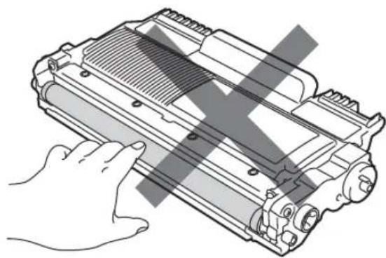 BROTHER DCP-7057W - De drumeenheid reinigen - 13