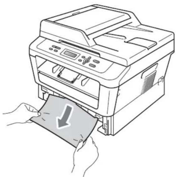 BROTHER DCP-7057W - Het papier is vastgelopen in de standaard papierlade - 2