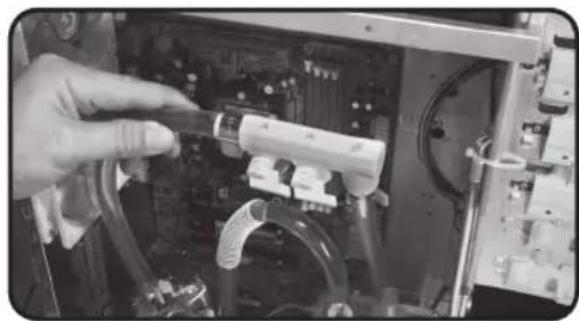 GIGABYTE 3D Galaxy II - Liquid Cooling System Disassembly - 7