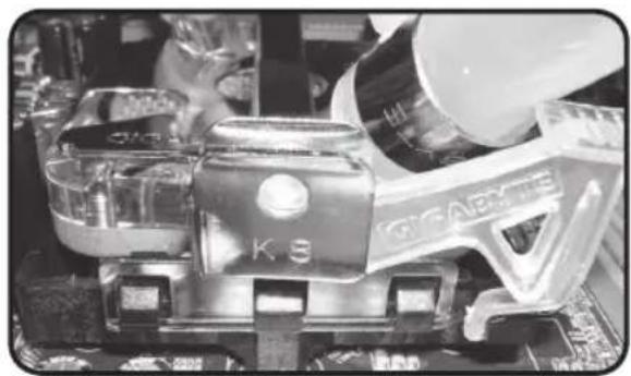GIGABYTE 3D Galaxy II - 4-11 AMD K8 Clip Installation - 2