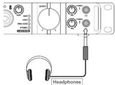 8 OUTPUT 1 2 Headphones