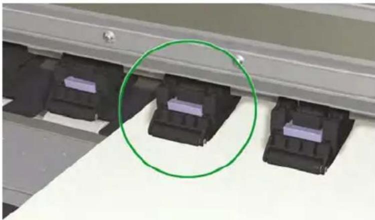 HP Designjet 8000s - Install a media roll in the printer - 24
