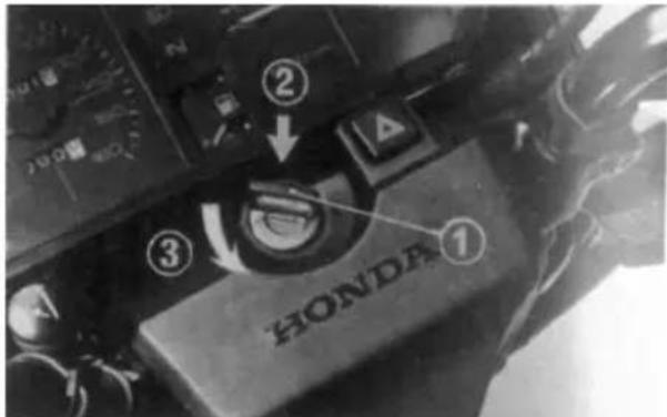 Honda CB 450 (1990) - CUIDADO - 1