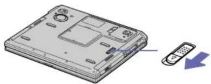 SONY Vaio PCG-GRV570 - Introducir el protector del compartimento modular - 2