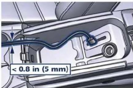 Maserati Granturismo (2020) - MultimediaPortsandPhone HousingCompartment - 2