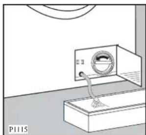 ZANUSSI FAE 1226 - Rengöring av lådöppningen - 4