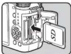 RICOH Q7 - 3メモリーカードのラベル面を画像モニター側に向けて奥まで挿入 - 1