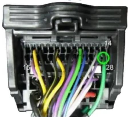 Internal wiring diagram of an automotive connector with numbered pins (14, 15, 28) and colored wires (no text labels beyond pin numbers)