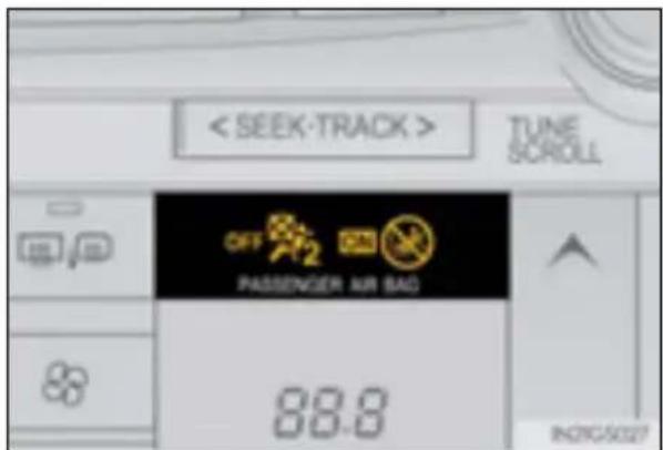 < SEEK-TRACK > TUNE SCROLL OFF PASSenger AIR BAD 88.8 IN21G/5027