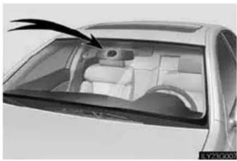 LEXUS GS 450h (2006) - Automobila braukšanas ātrums ietekmē tīrītāja darbību - 1
