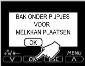 BAK ONDER PIJPJES VOOR MELKKAN PLAATSEN OK