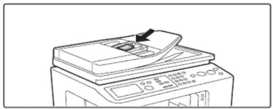 SHARP MX-C310P - Draai de kaart om en druk op [STARTEN KLEUR] of [STARTEN ZWART-WIT] om de achterzijde van de kaart te scannen. - 5