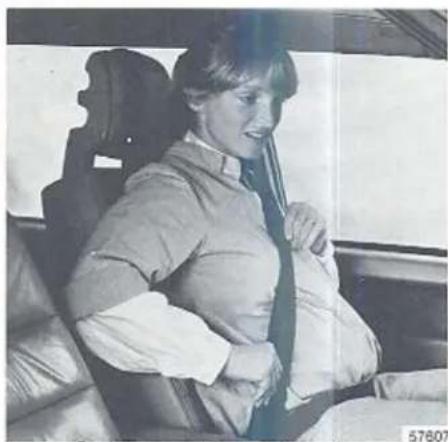 VOLVO 760 (1987) - Controleer af en toe de autogordels - 1