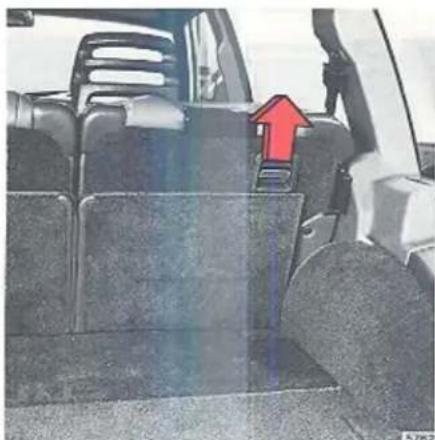VOLVO 760 (1987) - Achterbank opklappen; laadruimte verlengen - 4