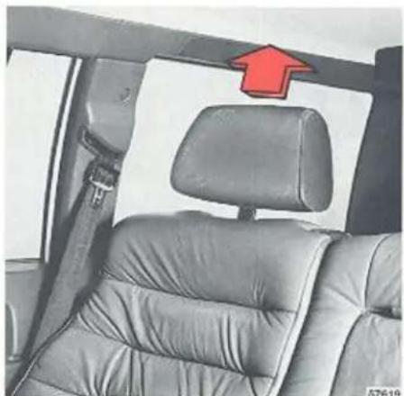 VOLVO 760 (1987) - Achterbank opklappen; laadruimte verlengen - 3