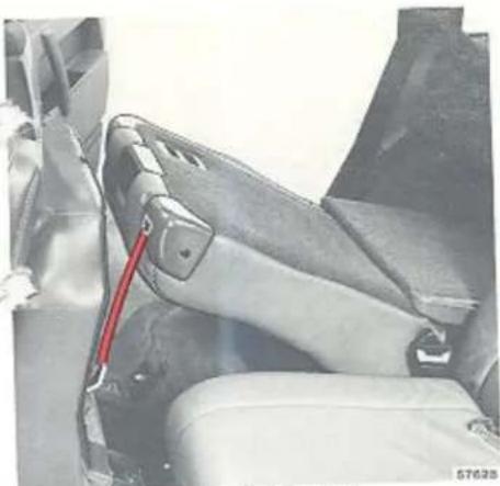 VOLVO 760 (1988) - Zitting verwijderen Verankeringsogen voor lading - 1