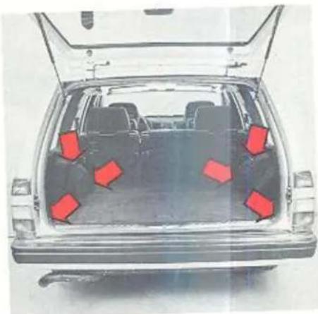 VOLVO 760 (1988) - Zitting verwijderen Verankeringsogen voor lading - 3