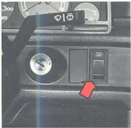 VOLVO 760 GLE TDI (1983) - Elektrische achterruitverwarming Elektrisch verwarmde stoelen - 1