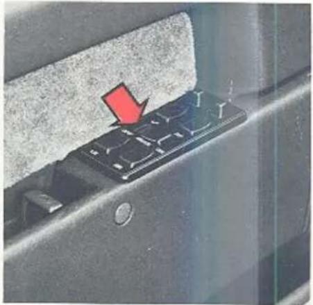 VOLVO 760 GLE TDI (1983) - Elektrisch bediende raammechanismen (Extra uitrusting) - 2