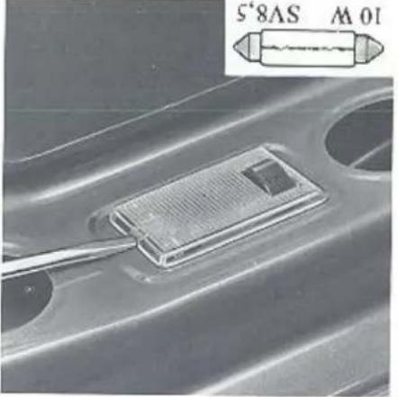 VOLVO 760 GLE Turbo (1985) - Gloellamp in een achterlicht vervangen - 2