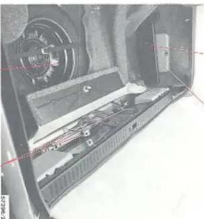 VOLVO 760 GLE Turbo (1985) - Wiel verwisselen - 1