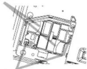 HITACHI PJTX10E - De lamp vervangen - 3