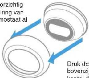 Borzichtig iring van mostaat af Druk de bovenzij kantel de