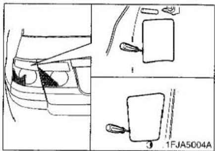 KIA Carens II - Vervanging Kentekenplaatverlichting - 1