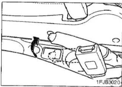 KIA Carens II - VOORZICHTIG - 1