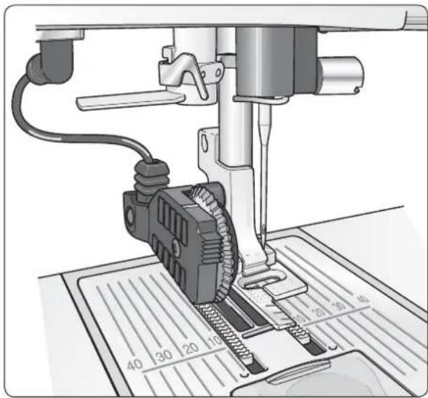 HUSQVARNA Topaz 30 - Perfect uitgebalanceerd eenstaps- sensorknoopsgat - 2