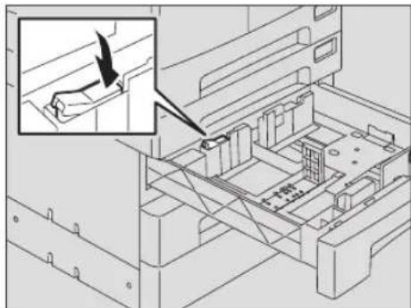 TOSHIBA e-studio 182 - Trek de middengeleider eruit door het indrukken van het onderste gedeelte in de richting van de pijl. Plaats vervolgens de geleider op de plaats van het gewenste papierformaat. - 2