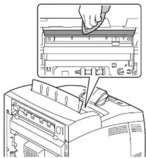 KONICA MINOLTA PagePro 4650EN - De toevoerrollen van de offsetlade reinigen - 5