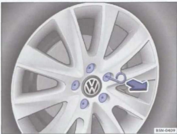 VOLKSWAGEN Beetle Cabriolet (2012) - Doppen van de wielbouten - 1