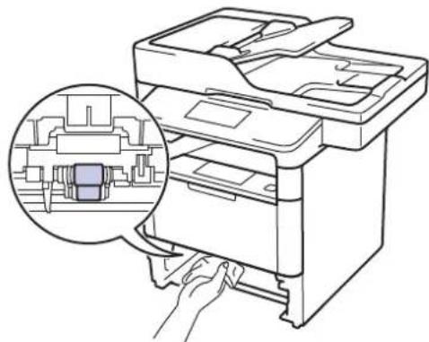 BROTHER MFC-L6900DWTSP - De papierinvoerrollen schoonmaken - 3