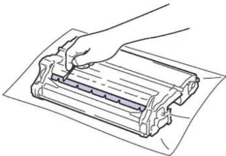 BROTHER MFC-L6900DWTSP - De drumeenheid schoonmaken - 9