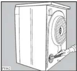 ZANUSSI ZTE 220 nl - Het achterste luchtrooster schoonmaken - 1