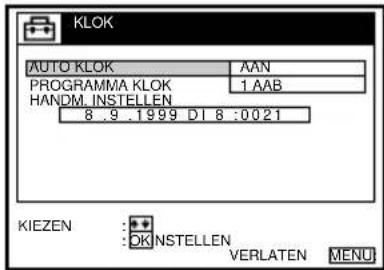 AUTO KLOK AAN PROGRAMMA KLOK 1 AAB HANDM. INSTELLEN 8 .9 .1999 DI 8 :0021 KIEZEN OK NSTELLEN VERLATEN MENU